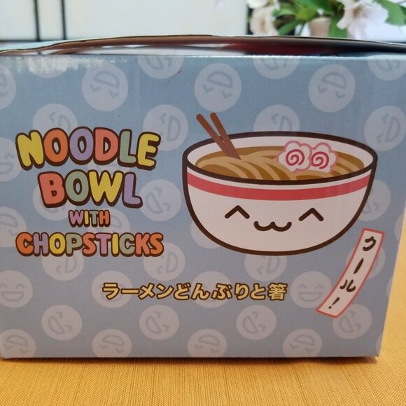 Lucky Cat Eating Noodles - Ramen Noodle Bowl With Chopsticks - New in Box - Picture 4 of 4
